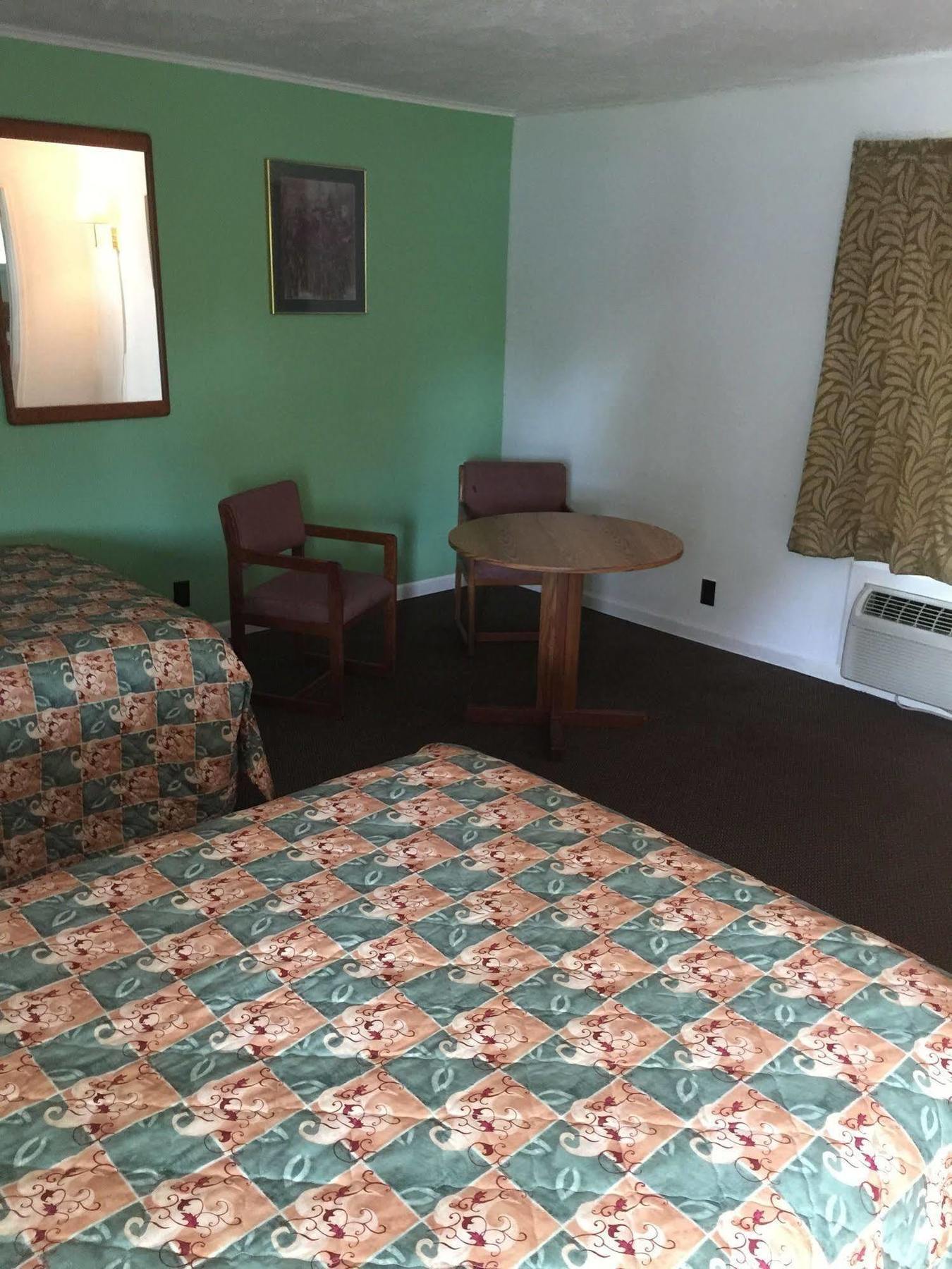 Woodridge Motel Terre Haute Exterior foto